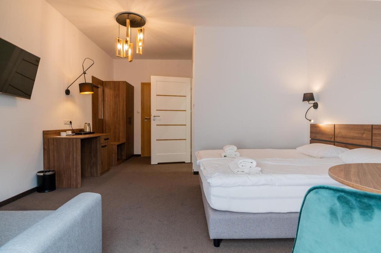 חויניצה Hotel Odejewscy מראה חיצוני תמונה