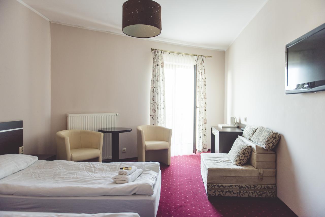 חויניצה Hotel Odejewscy מראה חיצוני תמונה