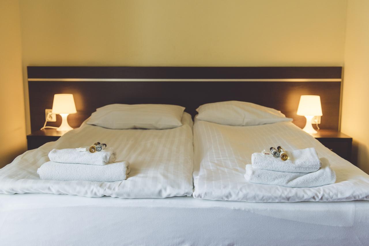 חויניצה Hotel Odejewscy מראה חיצוני תמונה